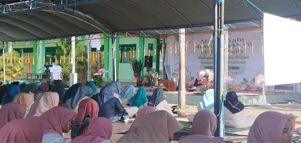 Peringatan Maulid Nabi Muhammad SAW di SMA Negeri 1 Banjarbaru (Foto: Ghina Nor Assyita/Jurnalistik)